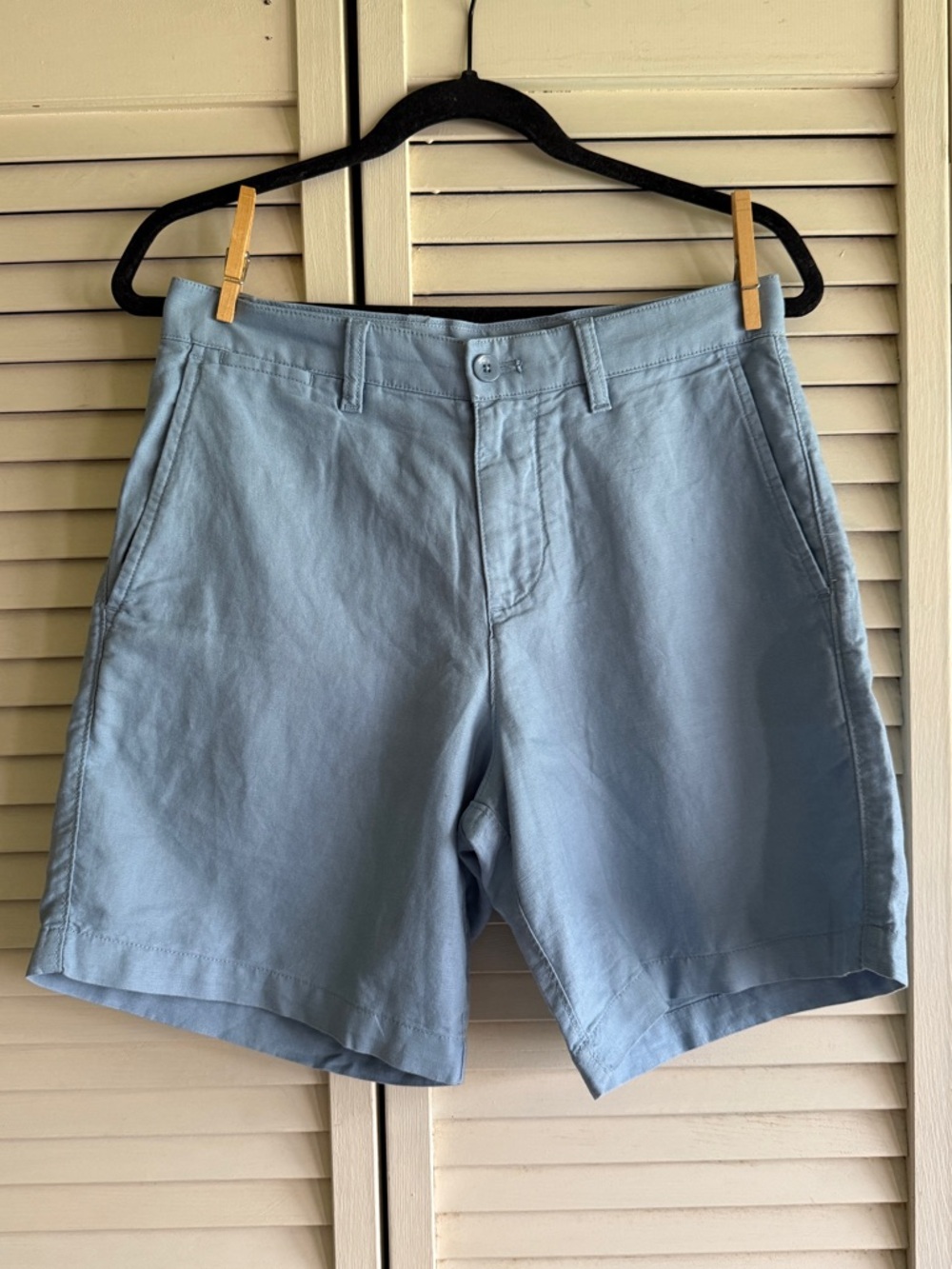GAP Men’s 8” Linen-Cotton Shorts, Size 28, Color Light Blue
